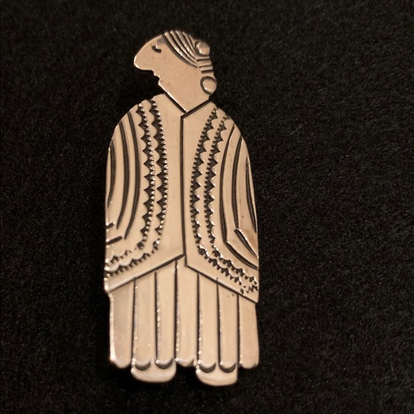 Native American Jewelry - Southwestern sterling silver large unique pin